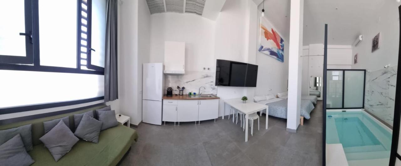 Loft Familiar "Piscina Sevilla Centro" المظهر الخارجي الصورة